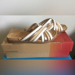 Comfortiva Women’s Cayce Sandal Size 6 Wide